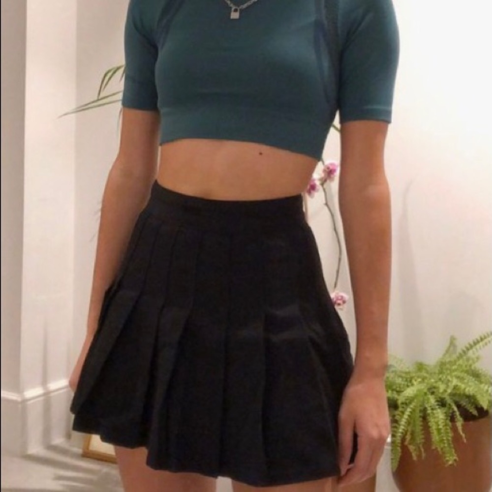 black tennis skirt